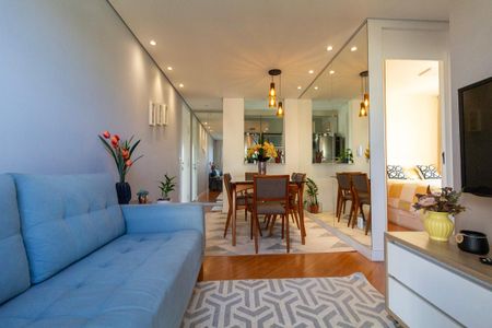 Apartamento à venda com 50m², 2 quartos e 1 vaga Apartamento à venda com 50m², 2 quartos e 1 vagaSala