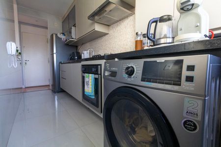 Apartamento à venda com 50m², 2 quartos e 1 vaga Apartamento à venda com 50m², 2 quartos e 1 vagaCozinha e Área de Serviço