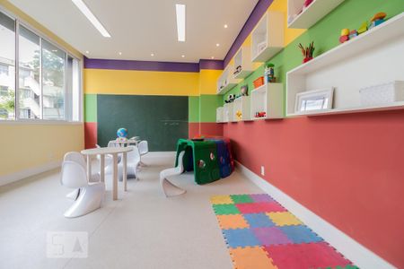 Apartamento para alugar com 75m², 3 quartos e 2 vagasArea Comum - Brinquedoteca