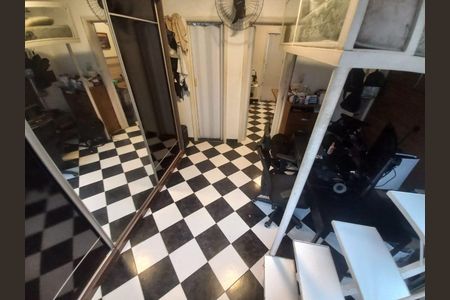 Apartamento à venda com 34m², 1 quarto e sem vaga Apartamento à venda com 34m², 1 quarto e sem vagaFoto 01