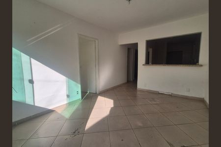 Casa de Condomínio para alugar com 3 quartos, 200m² em Vargem Pequena, Rio de Janeiro