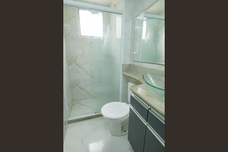 Banheiro de apartamento para alugar com 2 quartos, 52m² em Santíssimo, Rio de Janeiro