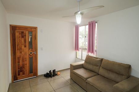 Sala de apartamento para alugar com 2 quartos, 52m² em Santíssimo, Rio de Janeiro