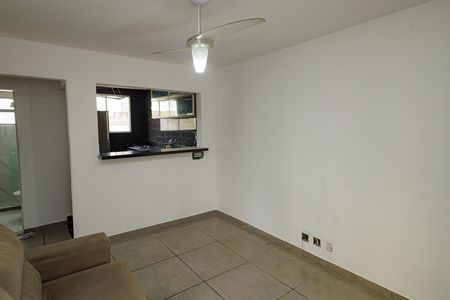 Sala de apartamento para alugar com 2 quartos, 52m² em Santíssimo, Rio de Janeiro