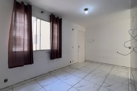 Sala de apartamento para alugar com 2 quartos, 48m² em Jardim Santo Expedito, Guarulhos