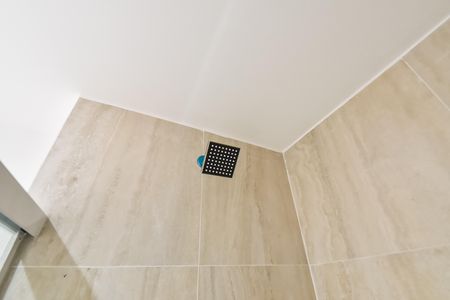 Banheiro da suíte de apartamento para alugar com 2 quartos, 46m² em Jardim Vila Mariana, São Paulo