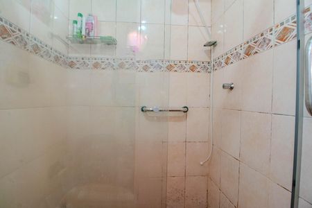 Apartamento à venda com 50m², 2 quartos e 1 vaga Apartamento à venda com 50m², 2 quartos e 1 vagaBanheiro