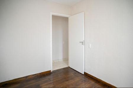 Quarto 1 de apartamento para alugar com 2 quartos, 47m² em Parque Bristol, São Paulo