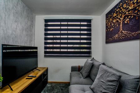 Sala de apartamento à venda com 2 quartos, 50m² em Vila Homero Thon, Santo André
