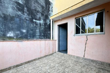Casa para alugar com 90m², 2 quartos e 1 vaga Casa para alugar com 90m², 2 quartos e 1 vagaVaranda