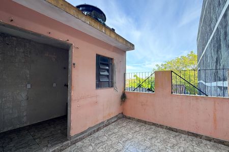 Casa para alugar com 90m², 2 quartos e 1 vaga Casa para alugar com 90m², 2 quartos e 1 vagaVaranda