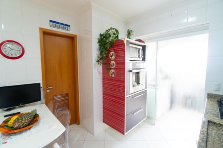 Apartamento à venda com 106m², 3 quartos e 2 vagas Apartamento à venda com 106m², 3 quartos e 2 vagasCozinha