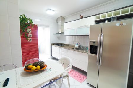 Apartamento à venda com 106m², 3 quartos e 2 vagas Apartamento à venda com 106m², 3 quartos e 2 vagasCozinha