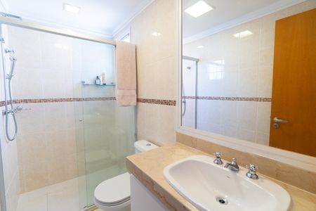 Apartamento à venda com 106m², 3 quartos e 2 vagas Apartamento à venda com 106m², 3 quartos e 2 vagasBanheiro da Suíte