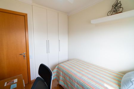 Apartamento à venda com 106m², 3 quartos e 2 vagas Apartamento à venda com 106m², 3 quartos e 2 vagasQuarto 1