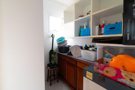 Apartamento à venda com 106m², 3 quartos e 2 vagas Apartamento à venda com 106m², 3 quartos e 2 vagasQuarto de Serviço