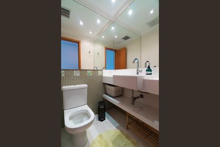 Apartamento à venda com 106m², 3 quartos e 2 vagas Apartamento à venda com 106m², 3 quartos e 2 vagasLavabo