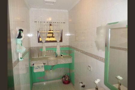 Casa à venda com 300m², 3 quartos e 6 vagas