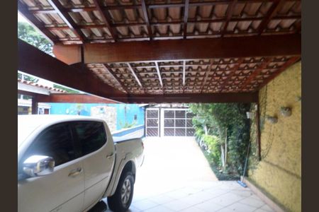 Casa à venda com 300m², 3 quartos e 6 vagas