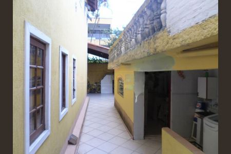 Casa à venda com 300m², 3 quartos e 6 vagas