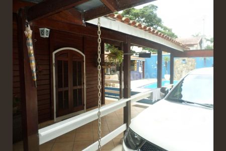 Casa à venda com 300m², 3 quartos e 6 vagas