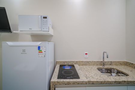 Studio para alugar com 15m², 1 quarto e sem vaga Studio para alugar com 15m², 1 quarto e sem vagaCozinha
