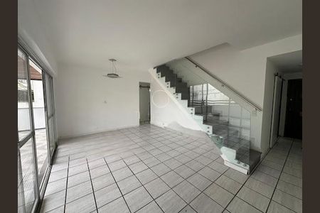 Apartamento à venda com 214m², 3 quartos e 2 vagas