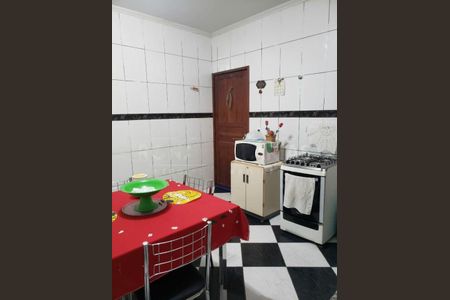 Casa à venda com 165m², 3 quartos e 1 vaga