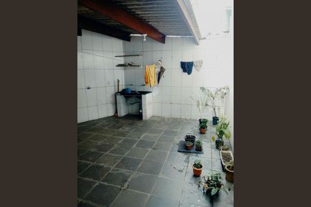 Casa à venda com 165m², 3 quartos e 1 vaga