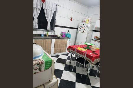 Casa à venda com 3 quartos, 165m² em Jardim Shangrilá (Zona Sul), São Paulo