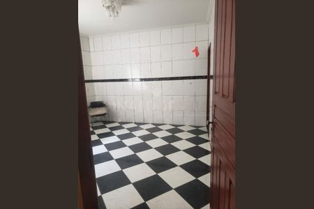 Casa à venda com 165m², 3 quartos e 1 vaga