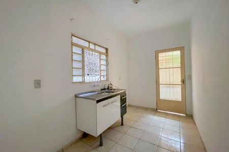 Cozinha de casa para alugar com 1 quarto, 40m² em São Pedro, Osasco