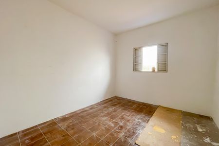 Quarto de casa para alugar com 1 quarto, 40m² em São Pedro, Osasco