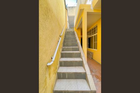 Casa para alugar com 50m², 1 quarto e sem vaga Casa para alugar com 50m², 1 quarto e sem vagaEntrada
