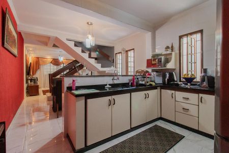Casa para alugar com 203m², 3 quartos e 2 vagas Casa para alugar com 203m², 3 quartos e 2 vagasCozinha