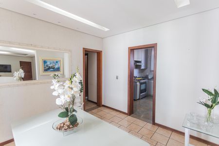 Apartamento para alugar com 170m², 4 quartos e 2 vagas Apartamento para alugar com 170m², 4 quartos e 2 vagasSala 2