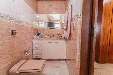 Apartamento para alugar com 170m², 4 quartos e 2 vagas Apartamento para alugar com 170m², 4 quartos e 2 vagasBanheiro da Suíte 2