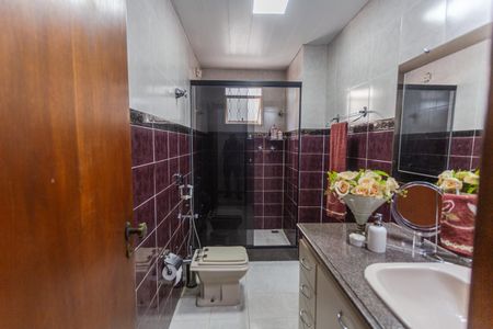 Apartamento para alugar com 170m², 4 quartos e 2 vagas Apartamento para alugar com 170m², 4 quartos e 2 vagasBanheiro Social