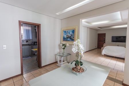 Apartamento para alugar com 170m², 4 quartos e 2 vagas Apartamento para alugar com 170m², 4 quartos e 2 vagasSala 2
