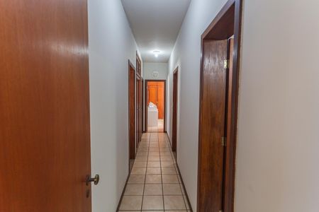 Apartamento para alugar com 170m², 4 quartos e 2 vagas Apartamento para alugar com 170m², 4 quartos e 2 vagasCorredor