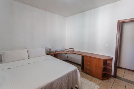 Apartamento para alugar com 170m², 4 quartos e 2 vagas Apartamento para alugar com 170m², 4 quartos e 2 vagasQuarto 3