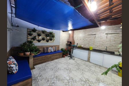 Casa à venda com 150m², 3 quartos e 2 vagasÁrea externa