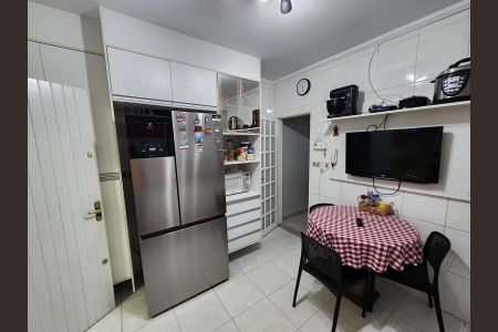 Casa à venda com 150m², 3 quartos e 2 vagasCozinha
