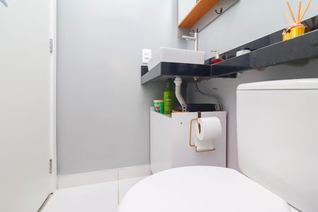 Apartamento para alugar com 31m², 2 quartos e sem vaga Apartamento para alugar com 31m², 2 quartos e sem vagaBanheiro