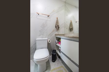 Apartamento para alugar com 55m², 2 quartos e 2 vagas Apartamento para alugar com 55m², 2 quartos e 2 vagasBanheiro