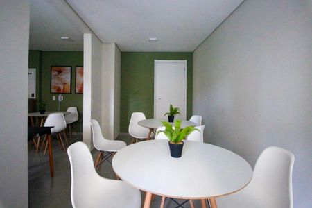 Apartamento para alugar com 28m², 1 quarto e sem vagaÁrea comum - Salão de festas