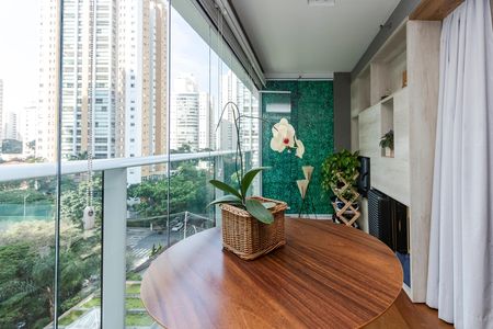 Apartamento à venda com 49m², 1 quarto e 1 vaga Apartamento à venda com 49m², 1 quarto e 1 vagaVaranda