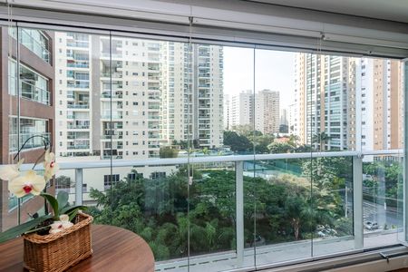 Apartamento à venda com 49m², 1 quarto e 1 vaga Apartamento à venda com 49m², 1 quarto e 1 vagaVaranda