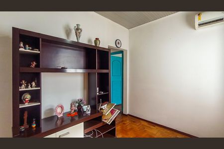 Casa à venda com 300m², 5 quartos e 2 vagas