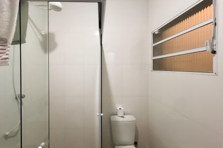 Casa à venda com 276m², 2 quartos e 5 vagas
